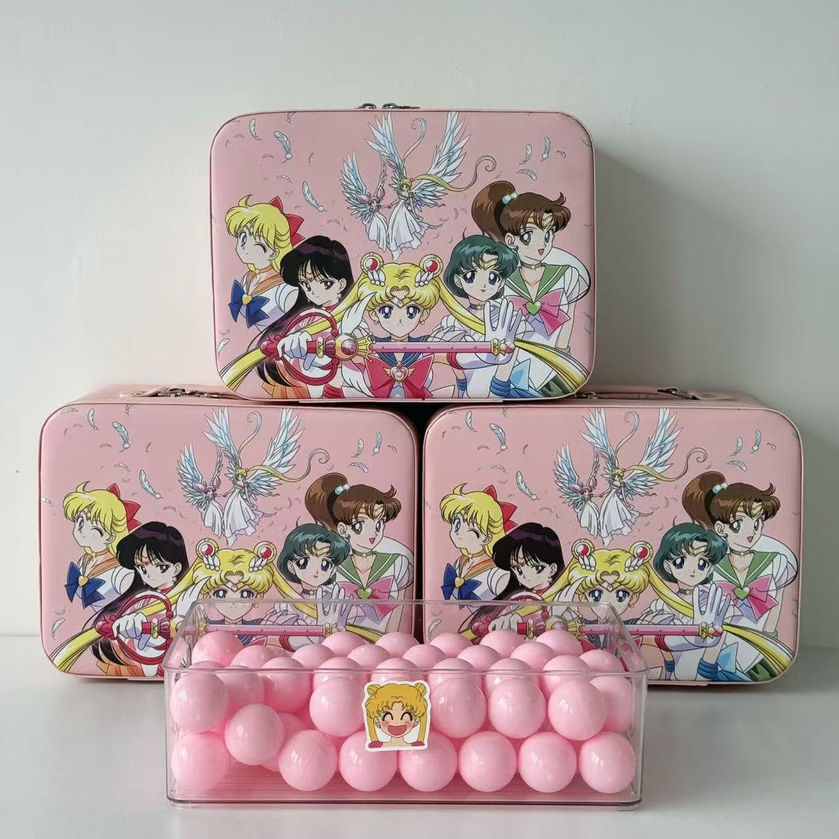 S.anrio Large-Capacity Portable Makeup Case
