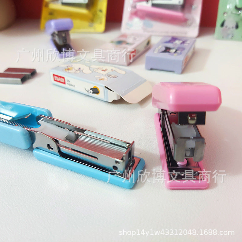 S.anrio Cute No.10 Mini Stapler Set with Staples