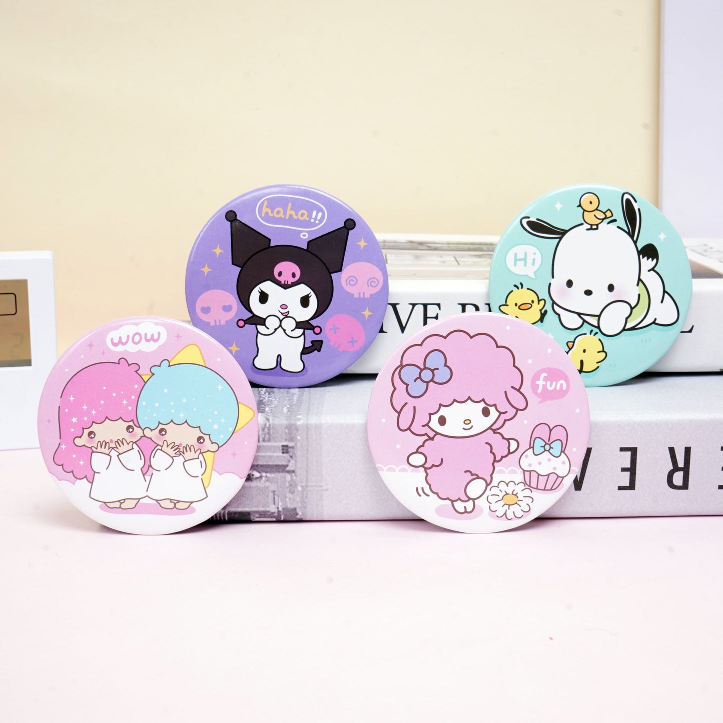 Sanr.io  Mini Round Portable Makeup Mirror